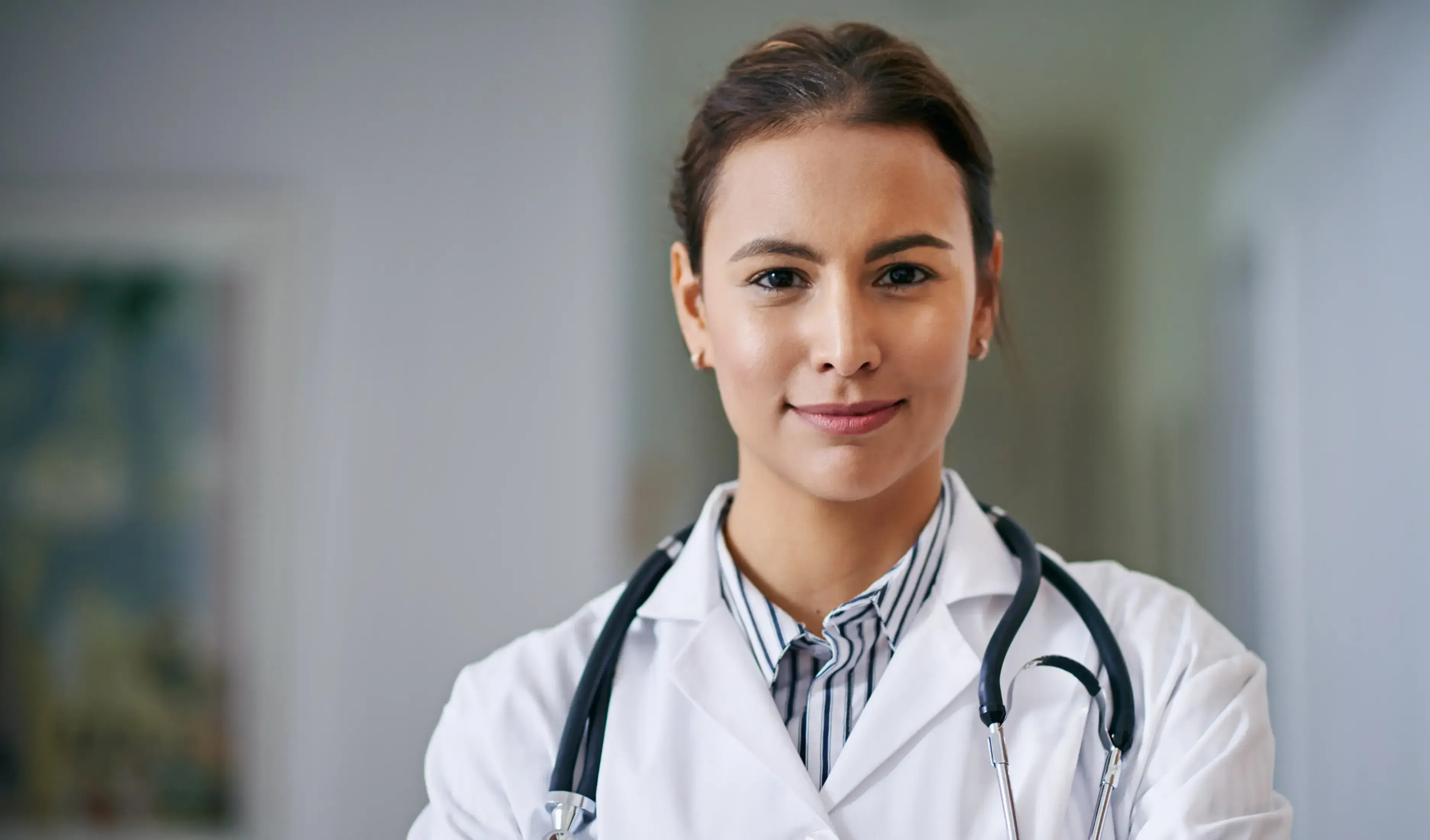Physician reviewing baseline metabolic testing results with a patient at Bodiatrics in Suwanee, GA