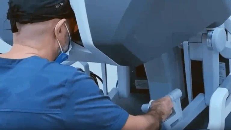 Robotic Bariatric Surgery vs. Traditional Surgery